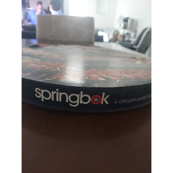 Vintage Collectible 1973  Springbok Trooping the Colour Circular Jigsaw Puzzle - Picture 3 of 11